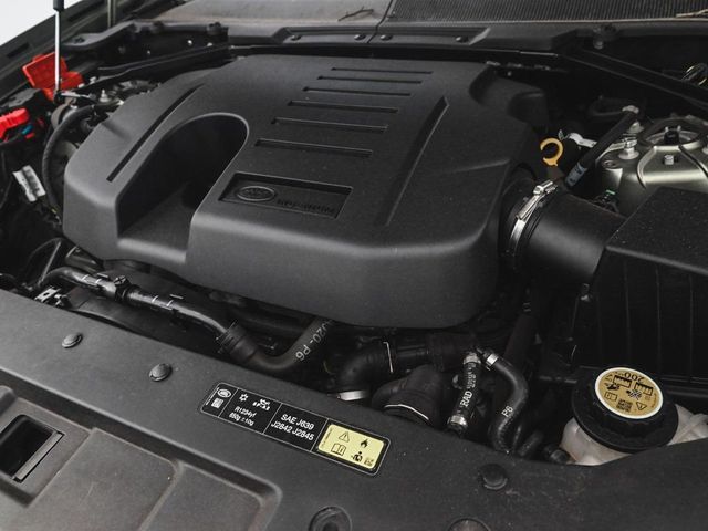 2023 Land Rover Defender 110 X-Dynamic SE - 23007332 - 34