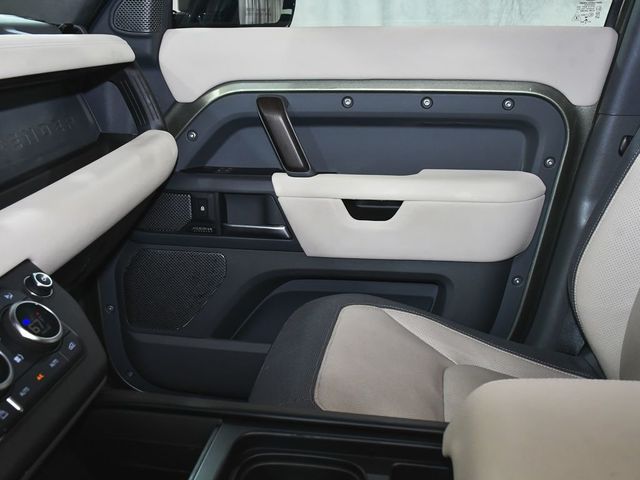 2023 Land Rover Defender 110 X-Dynamic SE - 23007332 - 44