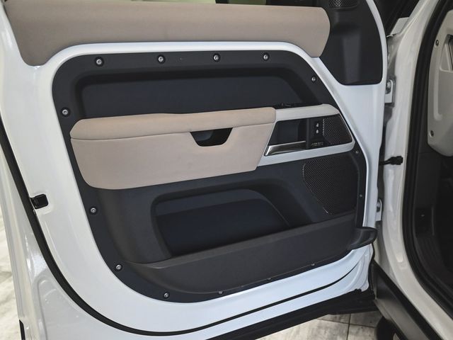 2023 Land Rover Defender 110 X-Dynamic SE - 22938227 - 7