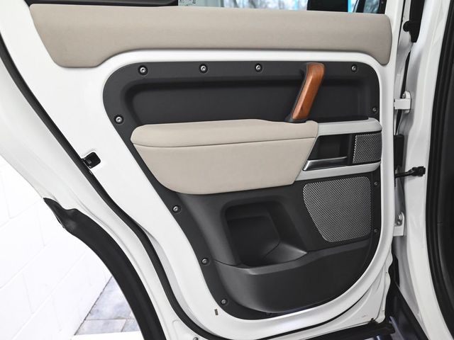 2023 Land Rover Defender 130 SE - 23002423 - 11