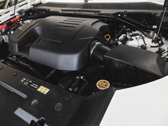 2023 Land Rover Defender 130 SE - 23002423 - 41