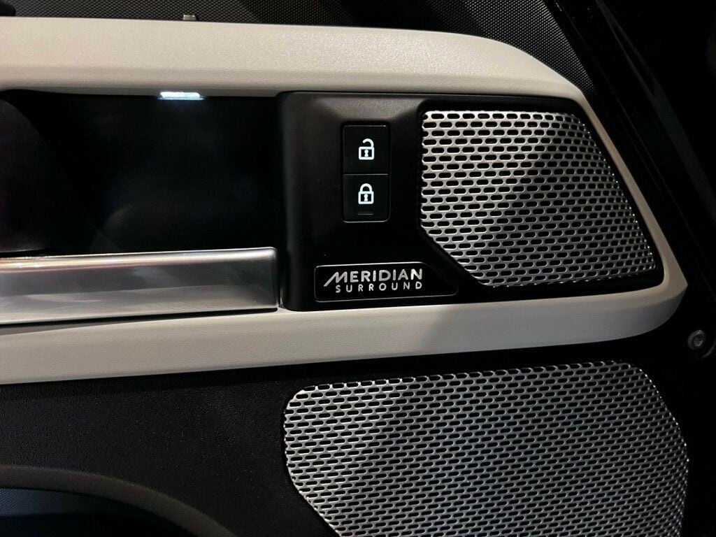 2023 Land Rover Defender 130 SE130AWD/22"GlossBlackWheels/BlackExteriorPkg/8-Passenger - 23075481 - 12