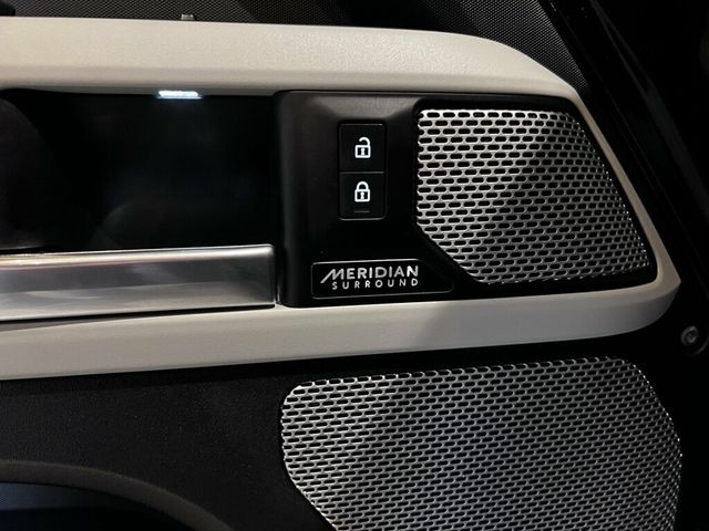 2023 Land Rover Defender 130 SE130AWD/22"GlossBlackWheels/BlackExteriorPkg/8-Passenger - 23075481 - 12