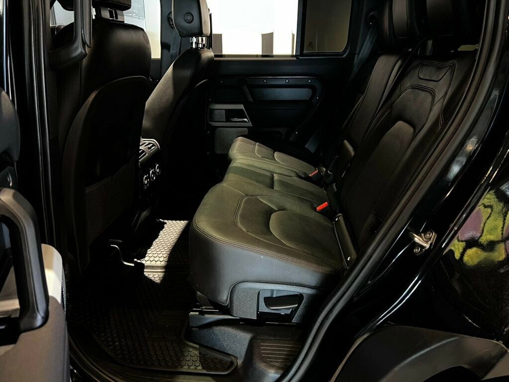 2023 Land Rover Defender 130 SE130AWD/22"GlossBlackWheels/BlackExteriorPkg/8-Passenger - 23075481 - 15