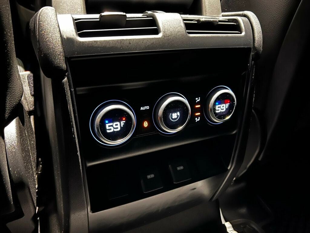 2023 Land Rover Defender 130 SE130AWD/22"GlossBlackWheels/BlackExteriorPkg/8-Passenger - 23075481 - 16