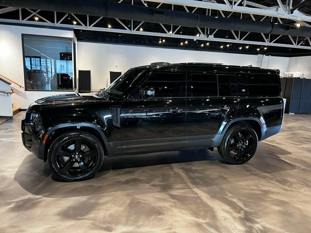 2023 Land Rover Defender 130 SE130AWD/22"GlossBlackWheels/BlackExteriorPkg/8-Passenger - 23075481 - 1