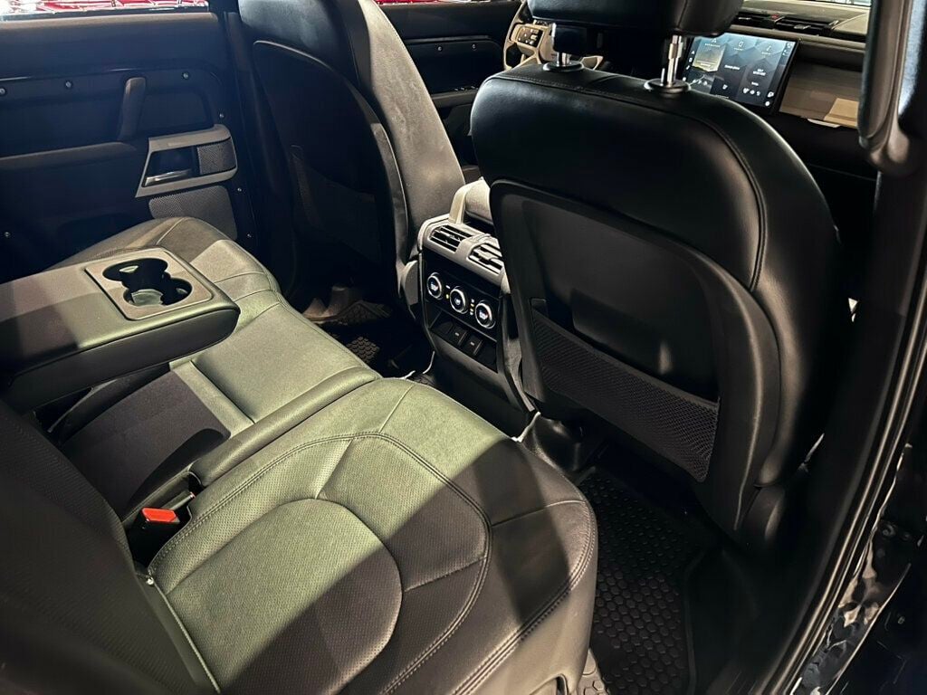 2023 Land Rover Defender 130 SE130AWD/22"GlossBlackWheels/BlackExteriorPkg/8-Passenger - 23075481 - 21