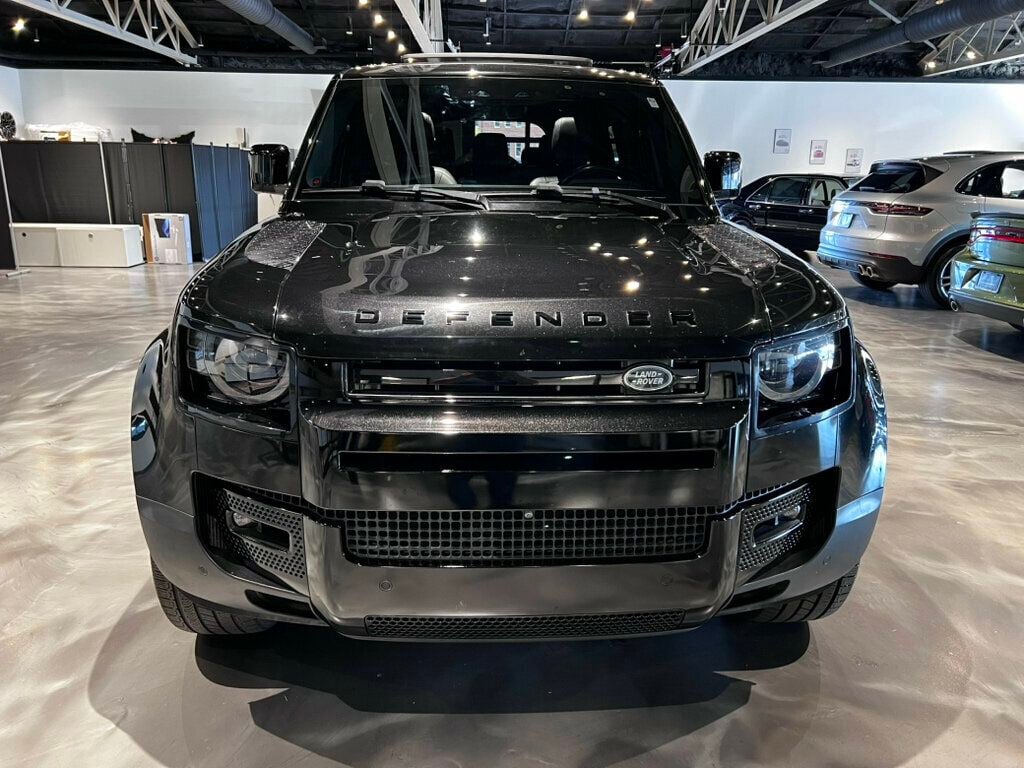 2023 Land Rover Defender 130 SE130AWD/22"GlossBlackWheels/BlackExteriorPkg/8-Passenger - 23075481 - 7