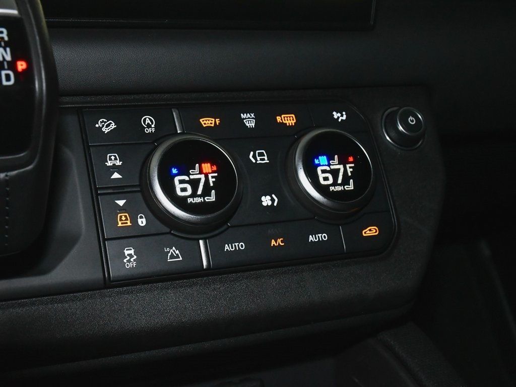 2023 Land Rover Defender 90 Carpathian Edition photo 18