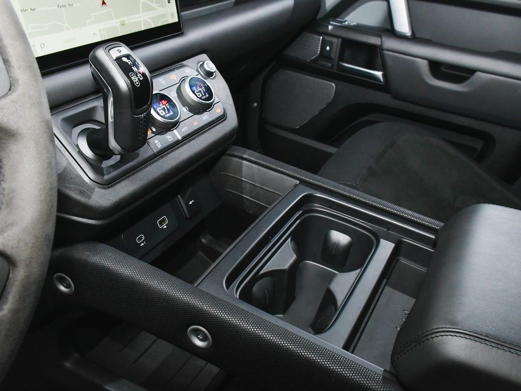 2023 Land Rover Defender 90 Carpathian Edition photo 29
