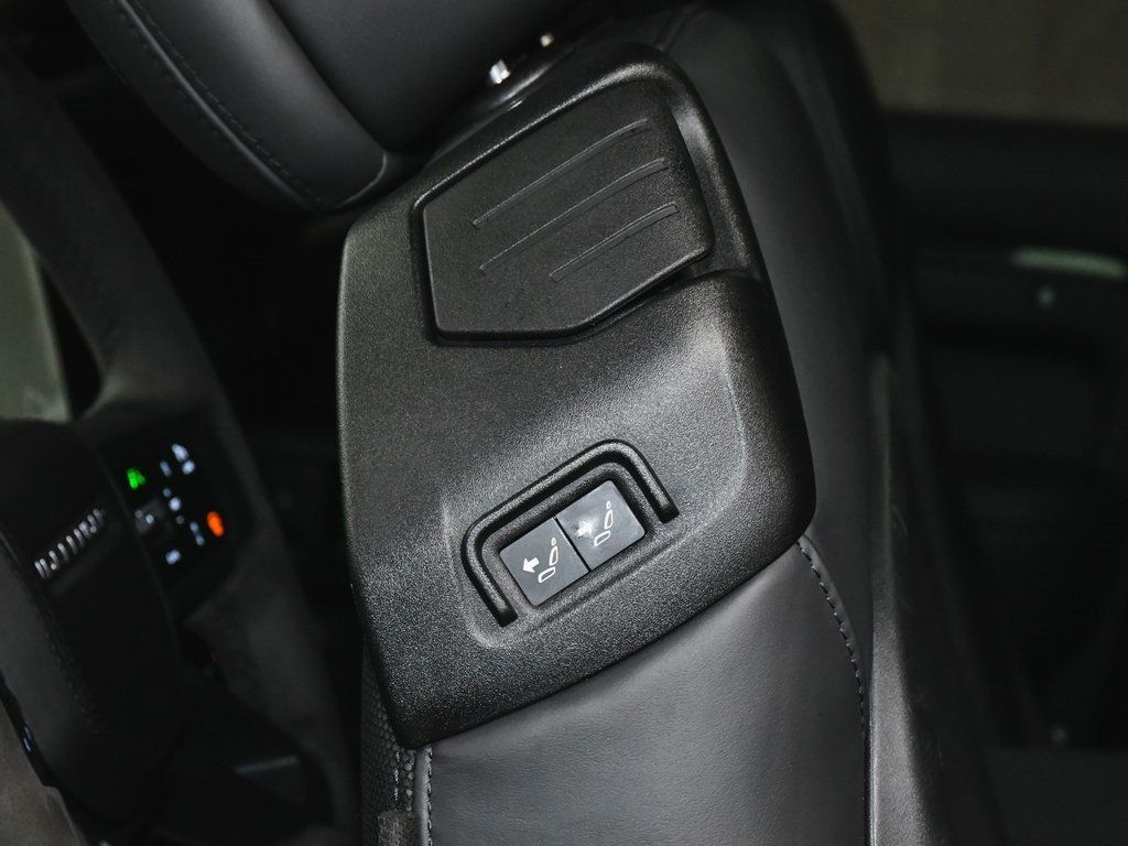 2023 Land Rover Defender 90 Carpathian Edition photo 35