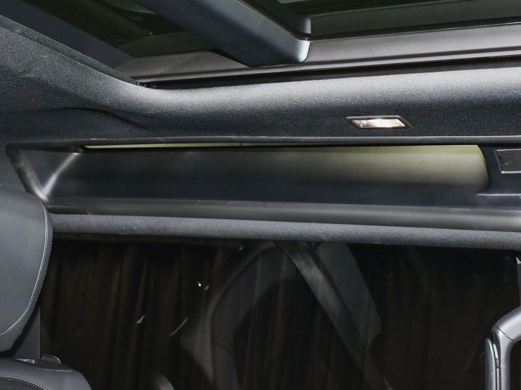 2023 Land Rover Defender 90 Carpathian Edition photo 41