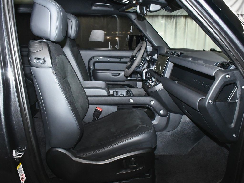 2023 Land Rover Defender 90 Carpathian Edition photo 43
