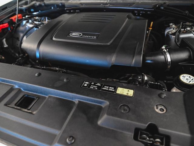 2023 Land Rover Defender 90 S - 22944842 - 32