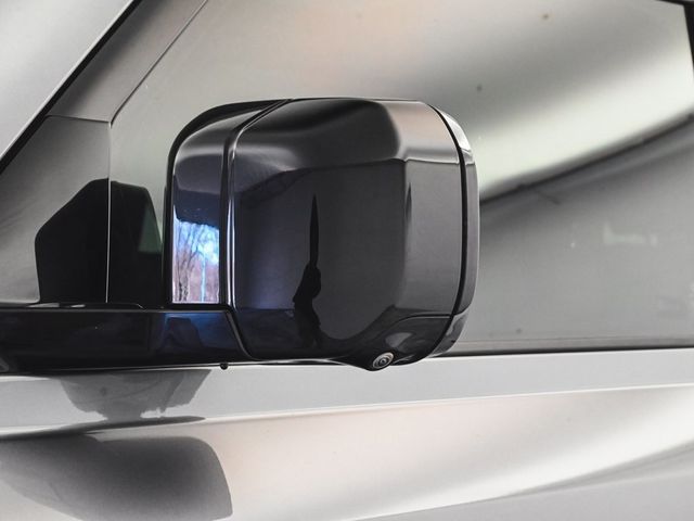 2023 Land Rover Defender 90 S - 22944842 - 37