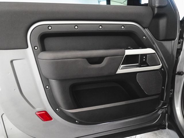 2023 Land Rover Defender 90 S - 22944842 - 6