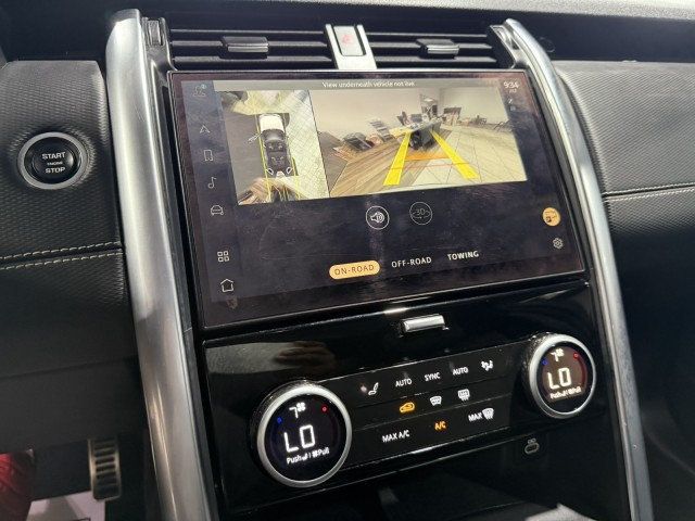 2023 Land Rover Discovery P300 S S R-Dynamic photo 19