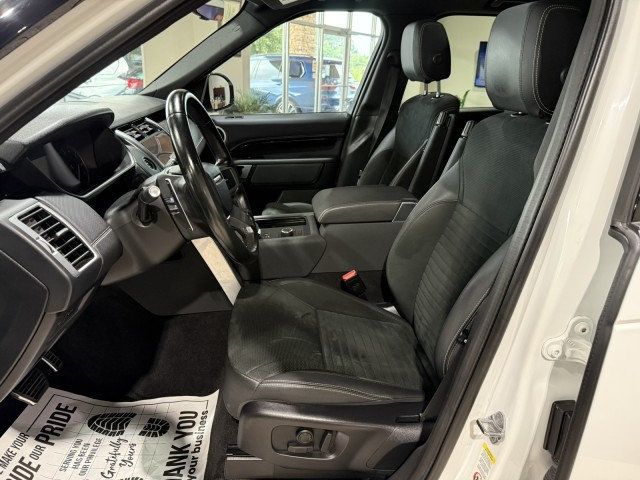 2023 Land Rover Discovery P300 S S R-Dynamic photo 20