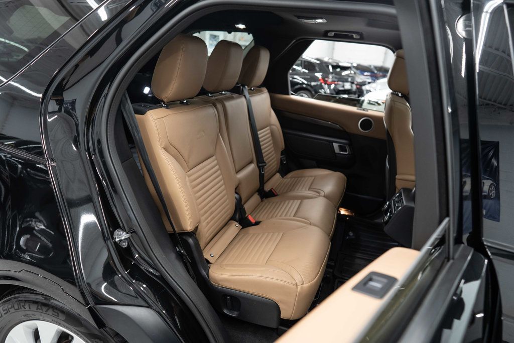 2023 Land Rover Discovery P300 S R-Dynamic - 22866227 - 10