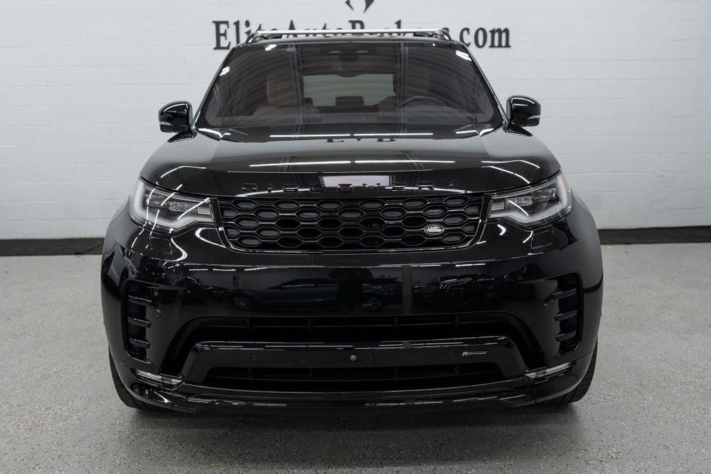 2023 Land Rover Discovery P300 S S R-Dynamic photo 3
