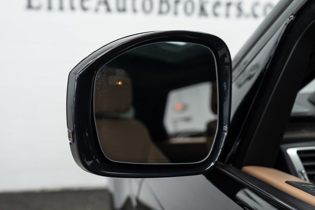 2023 Land Rover Discovery P300 S R-Dynamic - 22866227 - 57