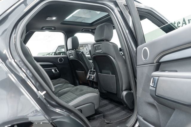 2023 Land Rover Discovery P300 S R-Dynamic - 22915620 - 11