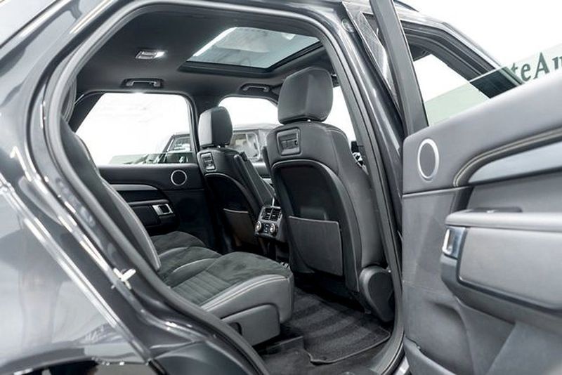 2023 Land Rover Discovery P300 S R-Dynamic - 22915620 - 11