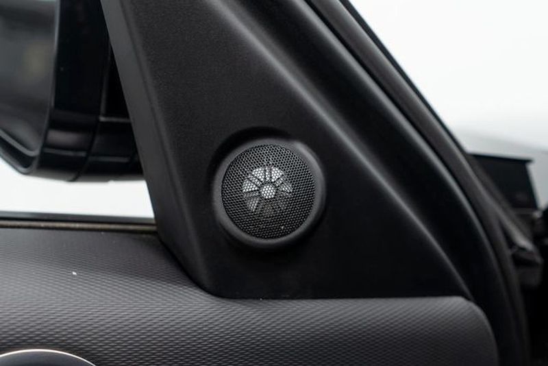 2023 Land Rover Discovery P300 S R-Dynamic - 22915620 - 20