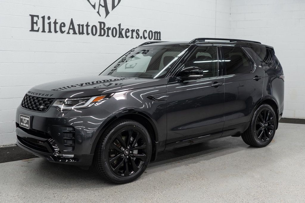 2023 Land Rover Discovery P300 S S R-Dynamic photo 45