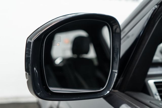 2023 Land Rover Discovery P300 S R-Dynamic - 22915620 - 52