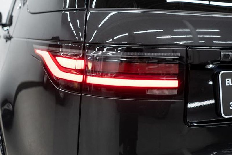 2023 Land Rover Discovery P300 S R-Dynamic - 22915620 - 56
