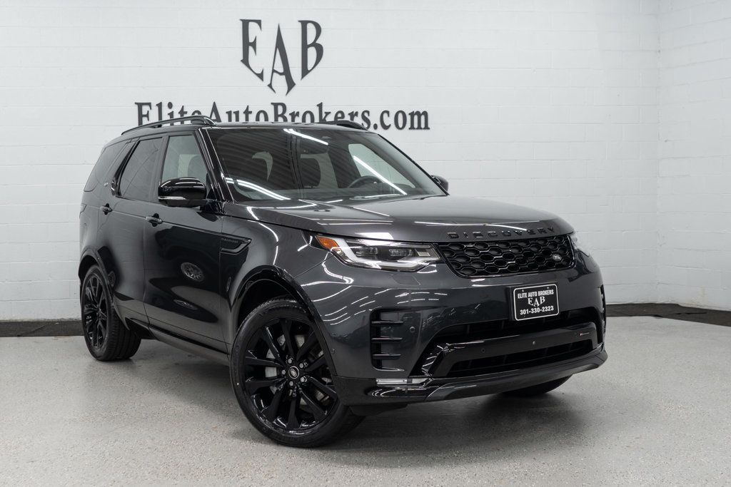 2023 Land Rover Discovery P300 S S R-Dynamic photo 56