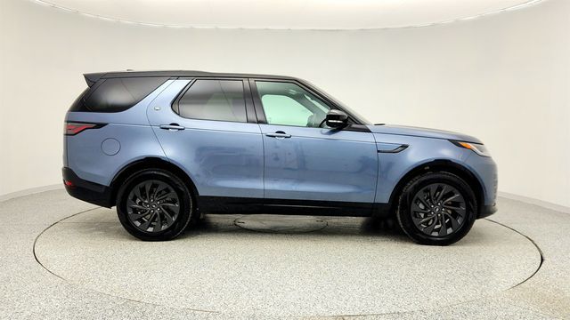 2023 Land Rover Discovery P300 S R-Dynamic w/ Cold Climate Pkg & Four-Zone Climate Control - 22967456 - 3