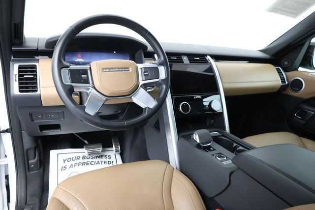 2023 Land Rover Discovery P360 HSE R-Dynamic with Heated/Cooled Massage Seats & Tow Hitch - 22937600 - 9