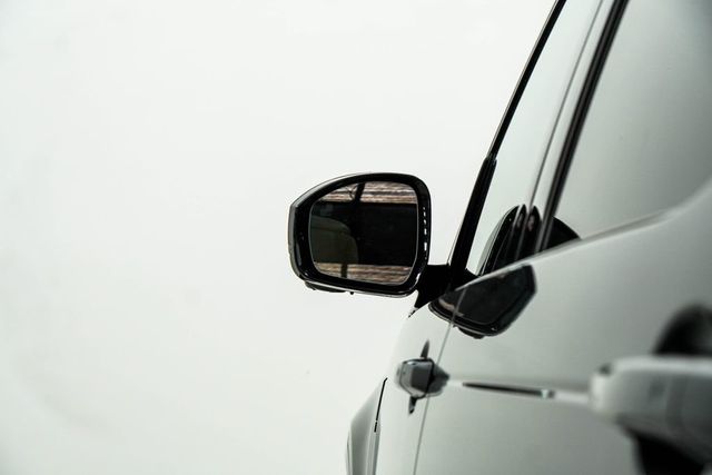 2023 Land Rover Discovery P360 Metropolitan Edition - 22983967 - 13