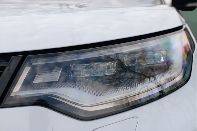 2023 Land Rover Discovery P360 S R-Dynamic - 22993731 - 29