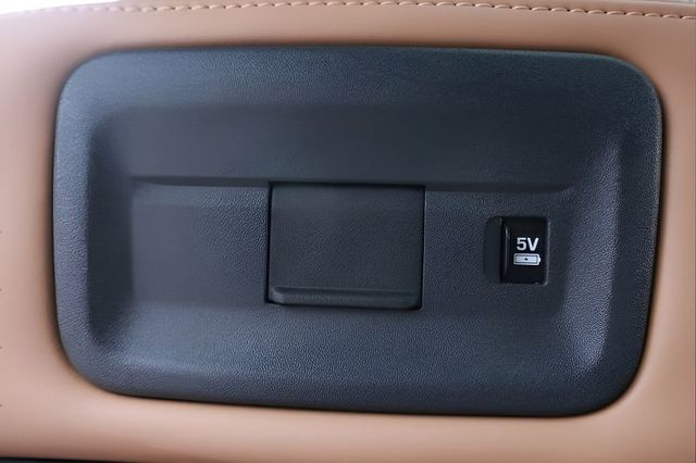 2023 Land Rover Discovery P360 S R-Dynamic - 22993731 - 35