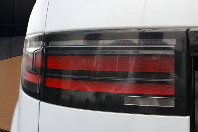 2023 Land Rover Discovery P360 S R-Dynamic - 22993731 - 43