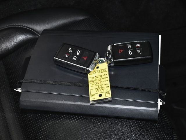 2023 Land Rover Discovery Sport SE - 22951385 - 61