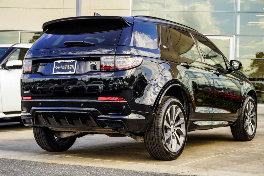 Land Rover Discovery Sport photo 12