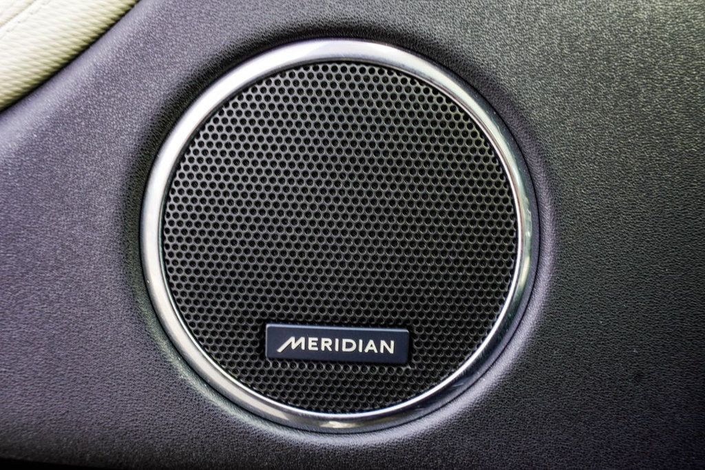 Land Rover Discovery Sport photo 32