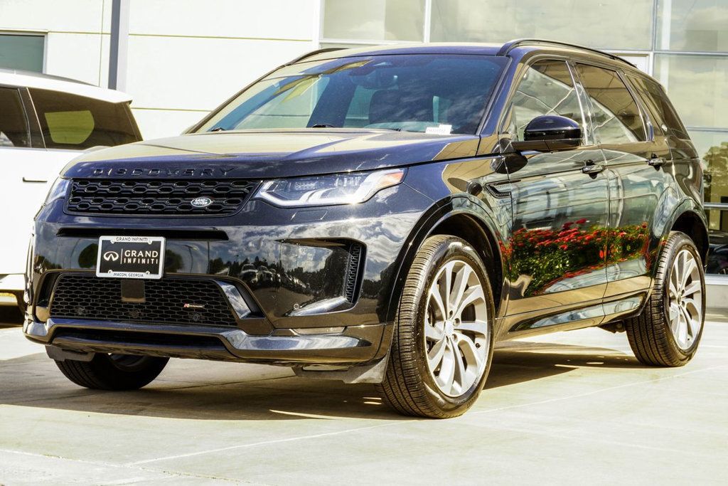 Land Rover Discovery Sport photo 8