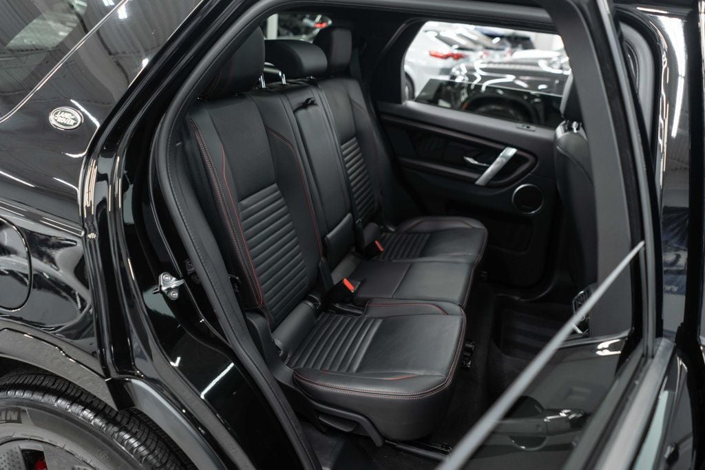 2023 Land Rover Discovery Sport S R-Dynamic photo 13