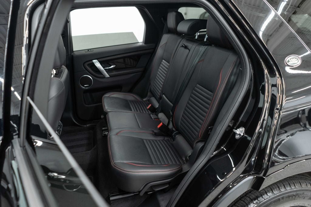 2023 Land Rover Discovery Sport S R-Dynamic photo 29