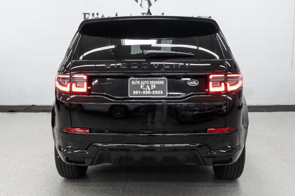 2023 Land Rover Discovery Sport S R-Dynamic photo 3