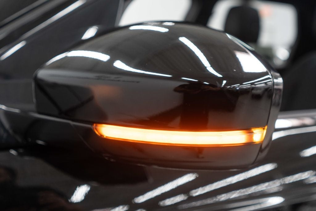 2023 Land Rover Discovery Sport S R-Dynamic photo 45