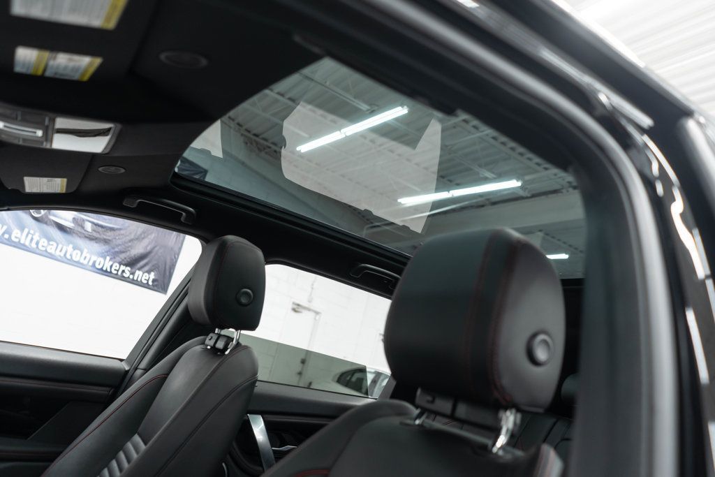2023 Land Rover Discovery Sport S R-Dynamic photo 7