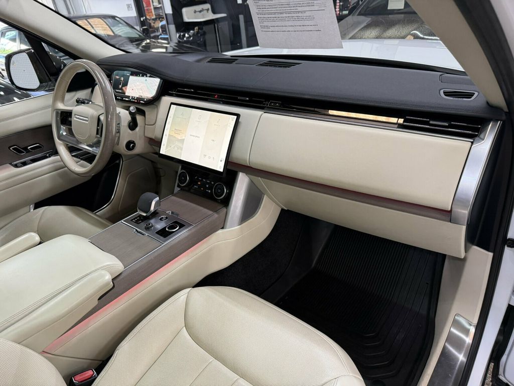 2023 Land Rover Range Rover Local Trade/LWB/Heated&Cooled Massaging Seats/Heads Up Display - 23086784 - 10