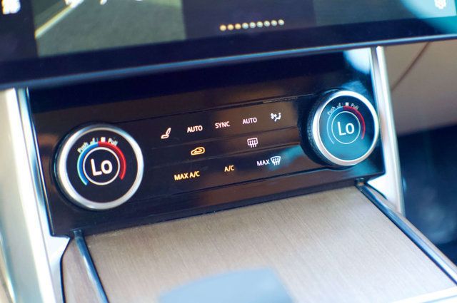 2023 Land Rover Range Rover LocalTrade/MSRP$105975/HeatedFront&RearSeats/BlindSpotMonitor - 23022940 - 28