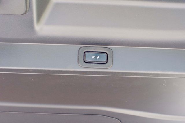 2023 Land Rover Range Rover LocalTrade/MSRP$105975/HeatedFront&RearSeats/BlindSpotMonitor - 23022940 - 50